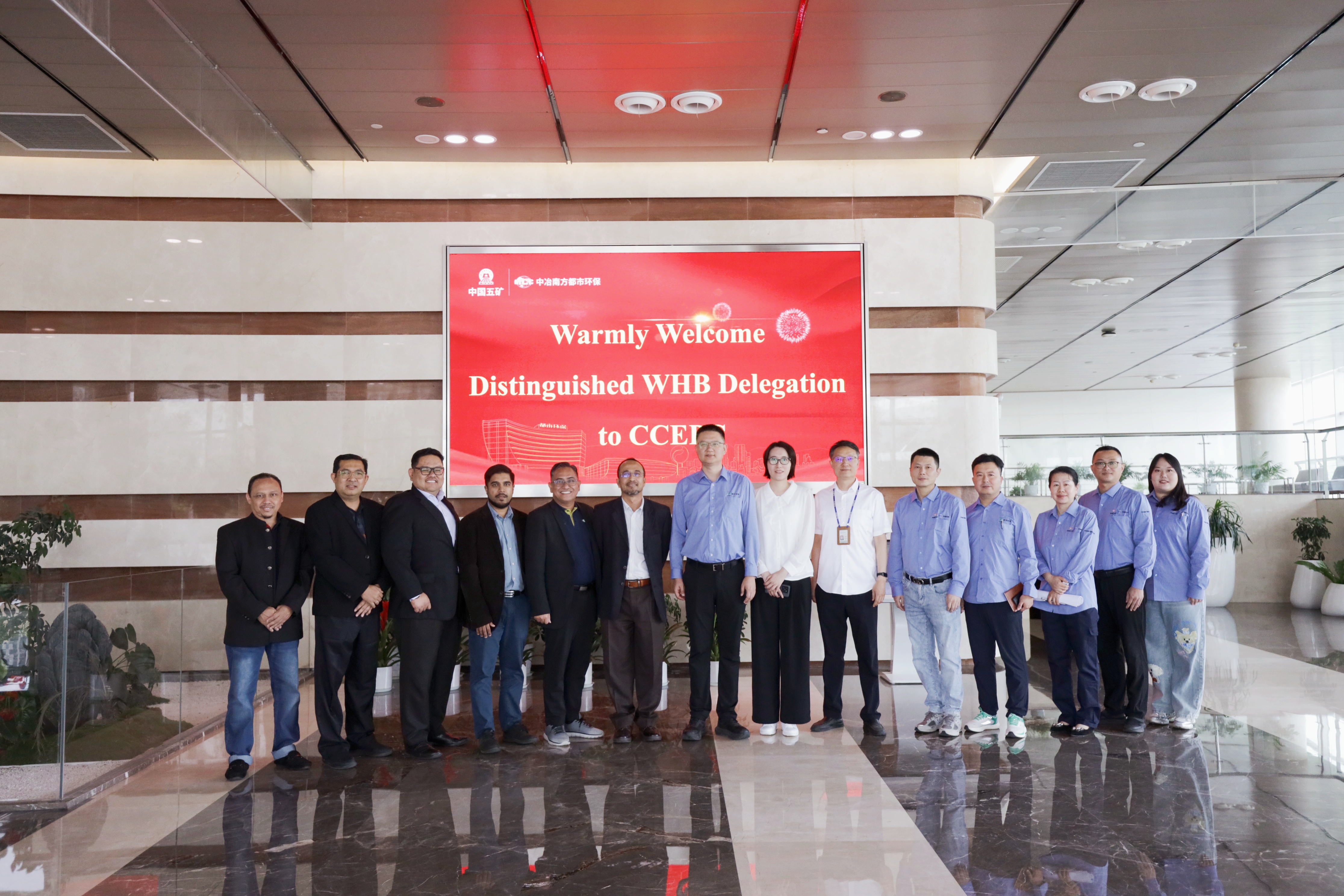 马来西亚WHB代表团到访公司合照_副本.jpg