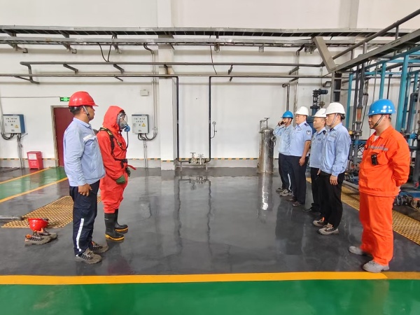 危化品治安防暴应急演练2_副本.jpg